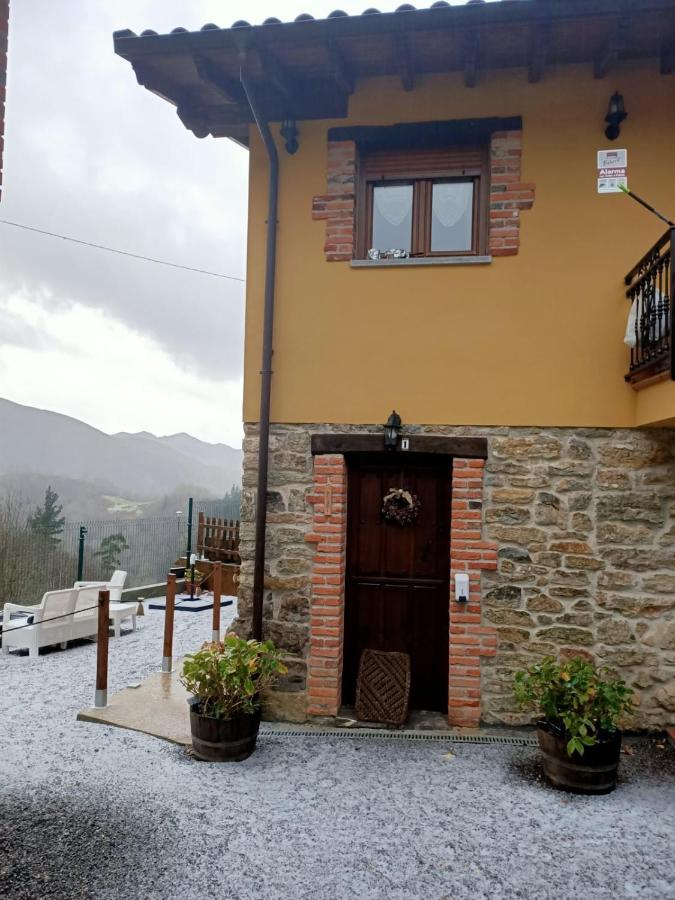 Carroceu Rural Lägenhet Onís Exteriör bild