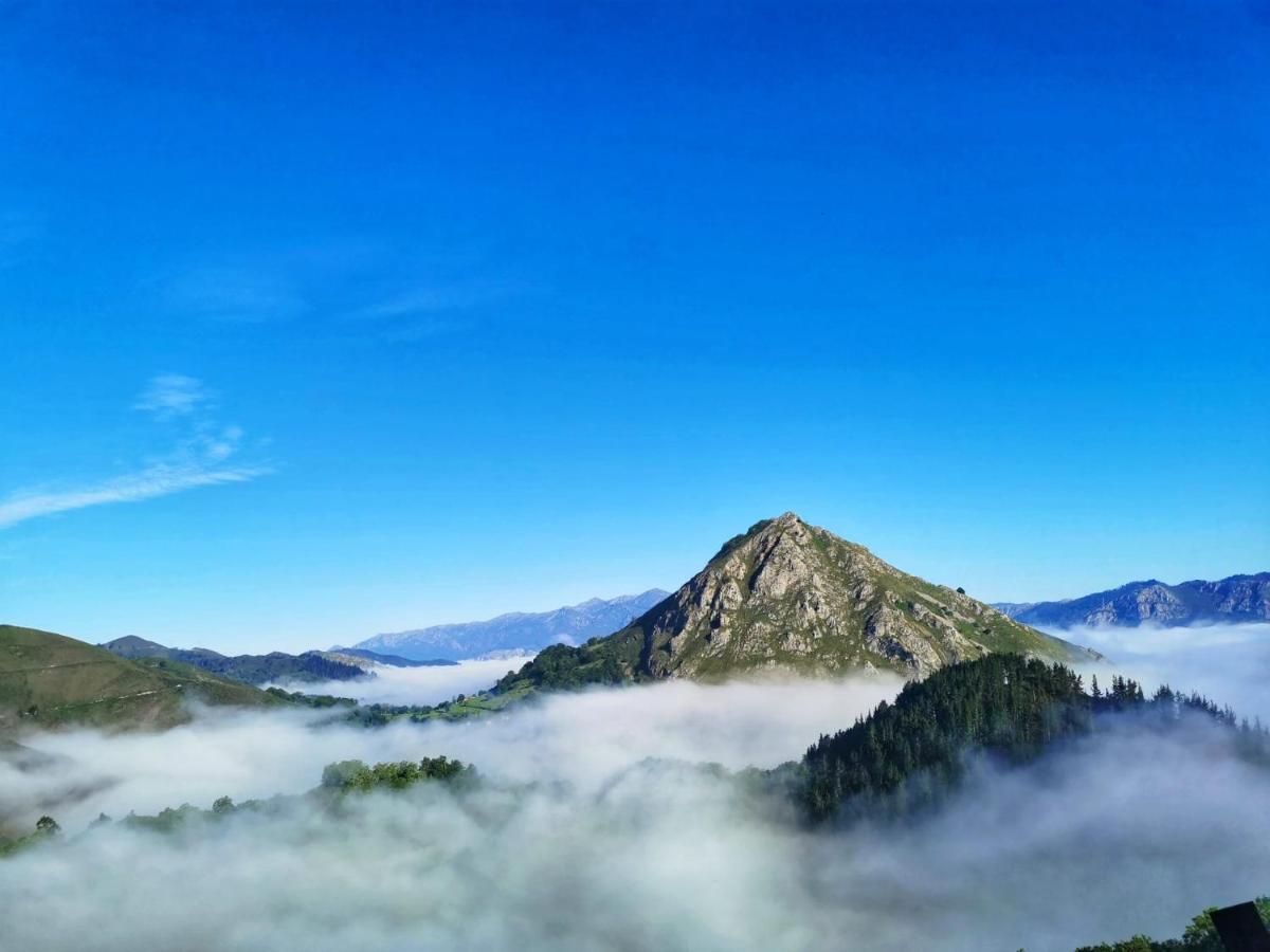 Carroceu Rural Lägenhet Onís Exteriör bild